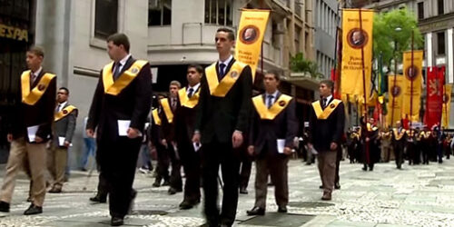 Vídeo: Desfile pelas ruas de SP – Homenagem a Plinio Corrêa de Oliveira