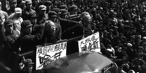 Cruel perseguição à Igreja Católica na China