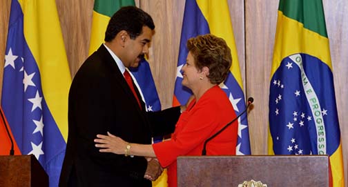 No momento, você está visualizando Maduro sai em defesa de Dilma após pedir às venezuelanas se pentearem com os dedos