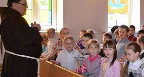 No momento, você está visualizando Na Rússia só fica uma escola católica legal