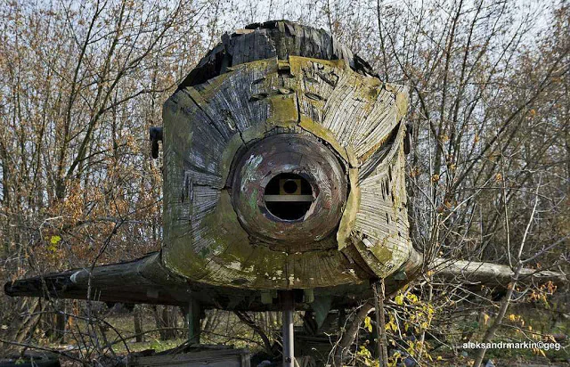 Monumentos às glórias espaciais soviéticas caem aos pedaços