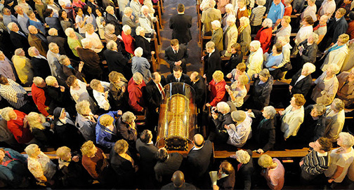 No momento, você está visualizando Santa Teresinha e a conversão em curso de grandes grupos de anglicanos