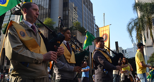 No momento, você está visualizando O Brasil que queremos – Ação Jovem do IPCO participa da Marcha pró-impeachment de 31/07/2016