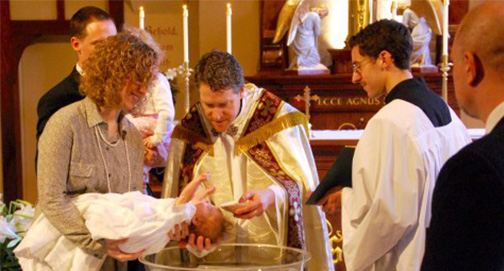 No momento, você está visualizando A sublimidade da Igreja em dois cortejos