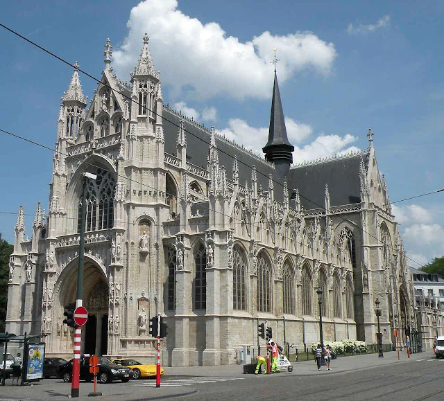 Notre Dame du Sablon, uma das mais belas igrejas paroquiais de Bruxelas