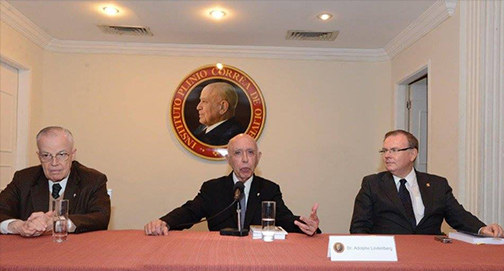 No momento, você está visualizando TEOLOGIA DA LIBERTAÇÃO — Um salva-vidas de chumbo para os pobres – Fotos