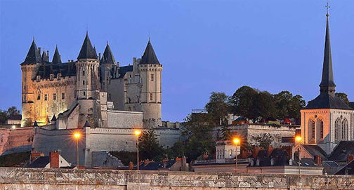 No momento, você está visualizando O castelo de Saumur: fortíssimo e delicado,  tendendo para o Céu