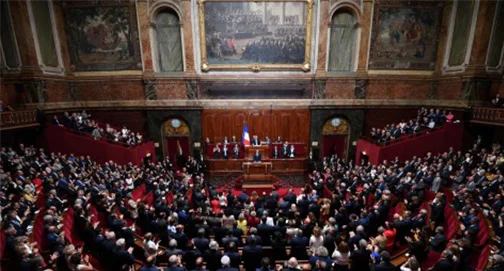 No momento, você está visualizando Itália e França: uma fada e duas Cinderelas