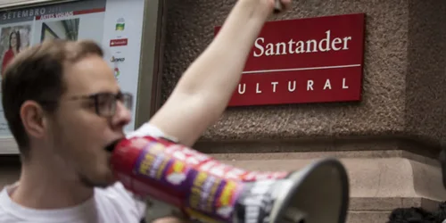 Protestar: sim, é eficaz!