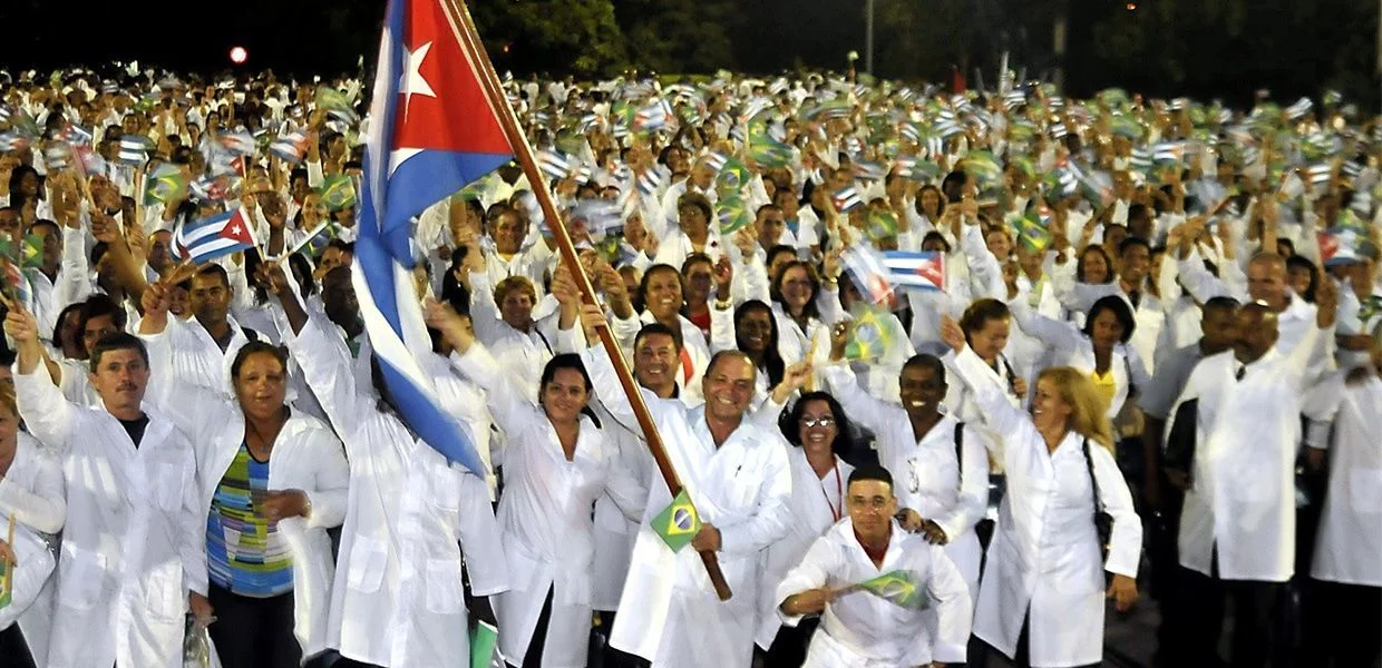 No momento, você está visualizando Médicos cubanos: “bolsistas” ou escravos?