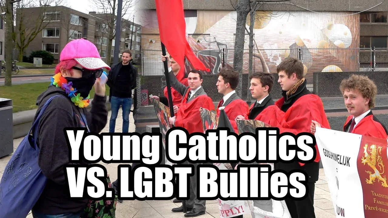 No momento, você está visualizando HOLANDA — integrantes do movimento LGBT agridem jovens católicos