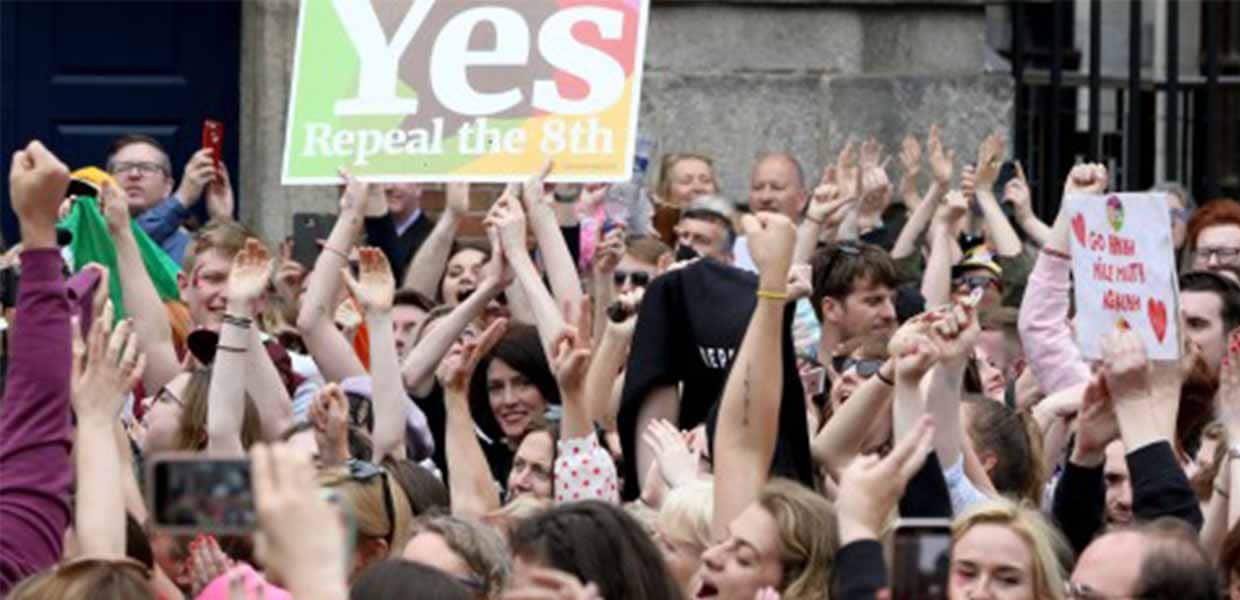 No momento, você está visualizando IRLANDA — Aprovada a diabólica prática do aborto