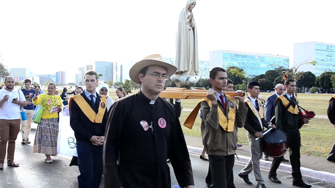 No momento, você está visualizando Fotos e Vídeo: Marcha contra o Aborto em Brasília – 2018
