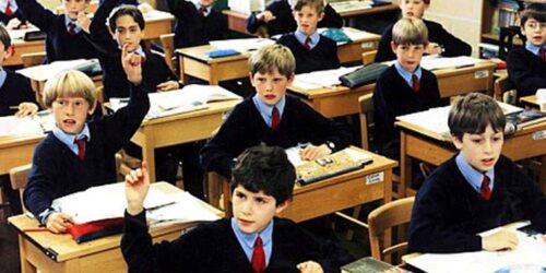 De volta as escolas que respeitam a psicologia dos meninos e das meninas