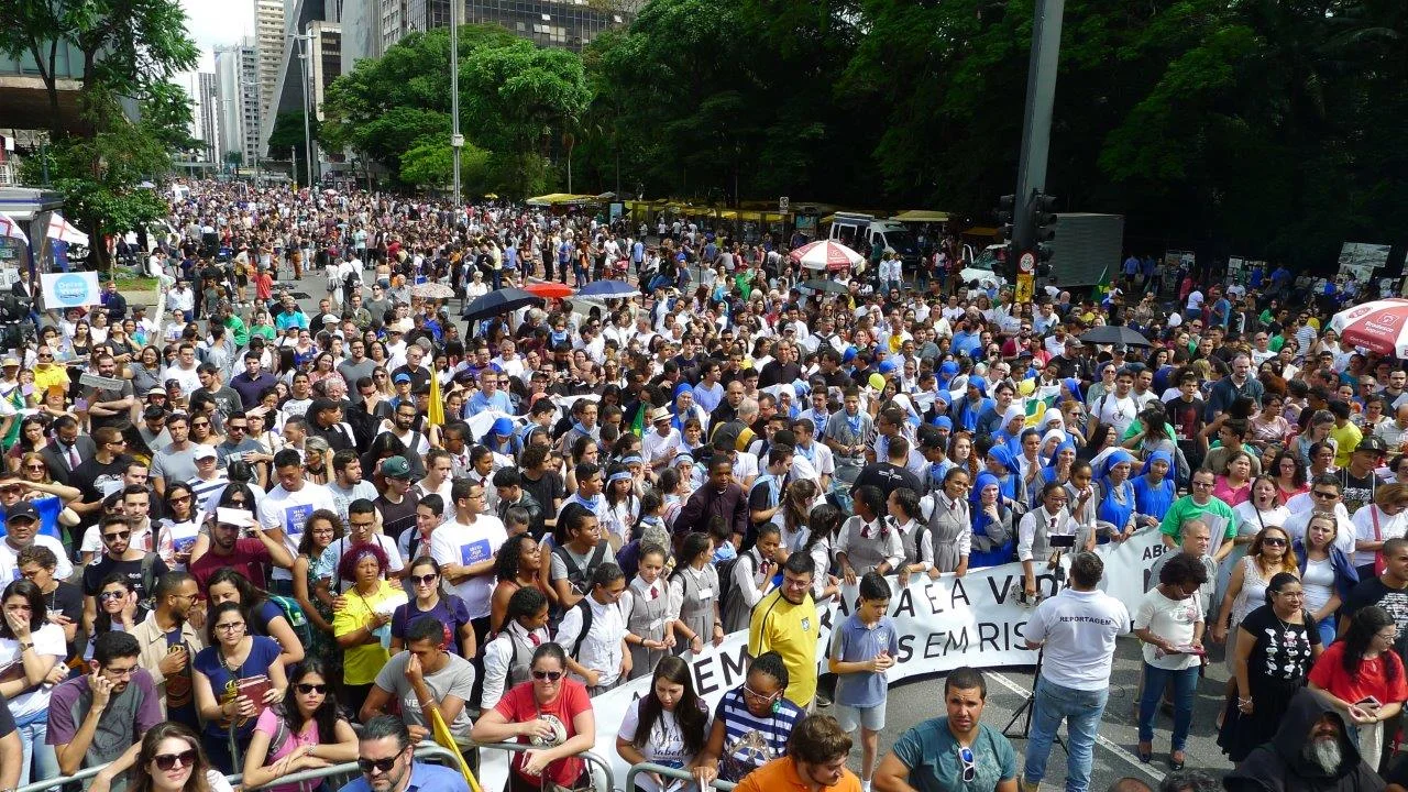 No momento, você está visualizando Na Av. Paulista, manifestação contra o pecado de aborto