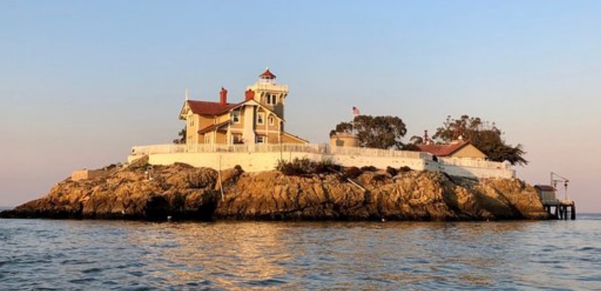 No momento, você está visualizando Um farol, um teste de organicidade e os “vestígios” de Deus na Criação