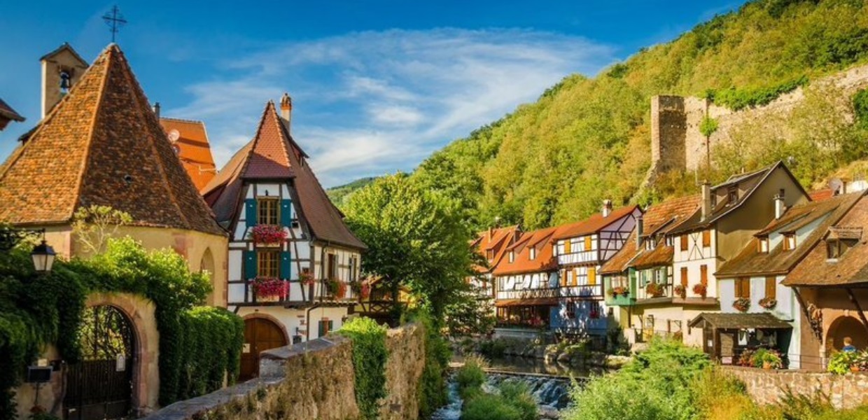 No momento, você está visualizando EUROPEIZAÇÃO Um estado de espírito elevado, oposto ao prosaísmo das coisas.