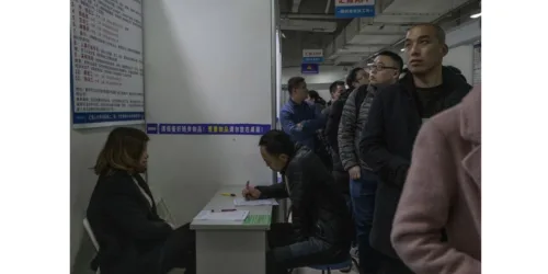 Vai ruindo o mito do “gigante” chinês: desemprego (III)