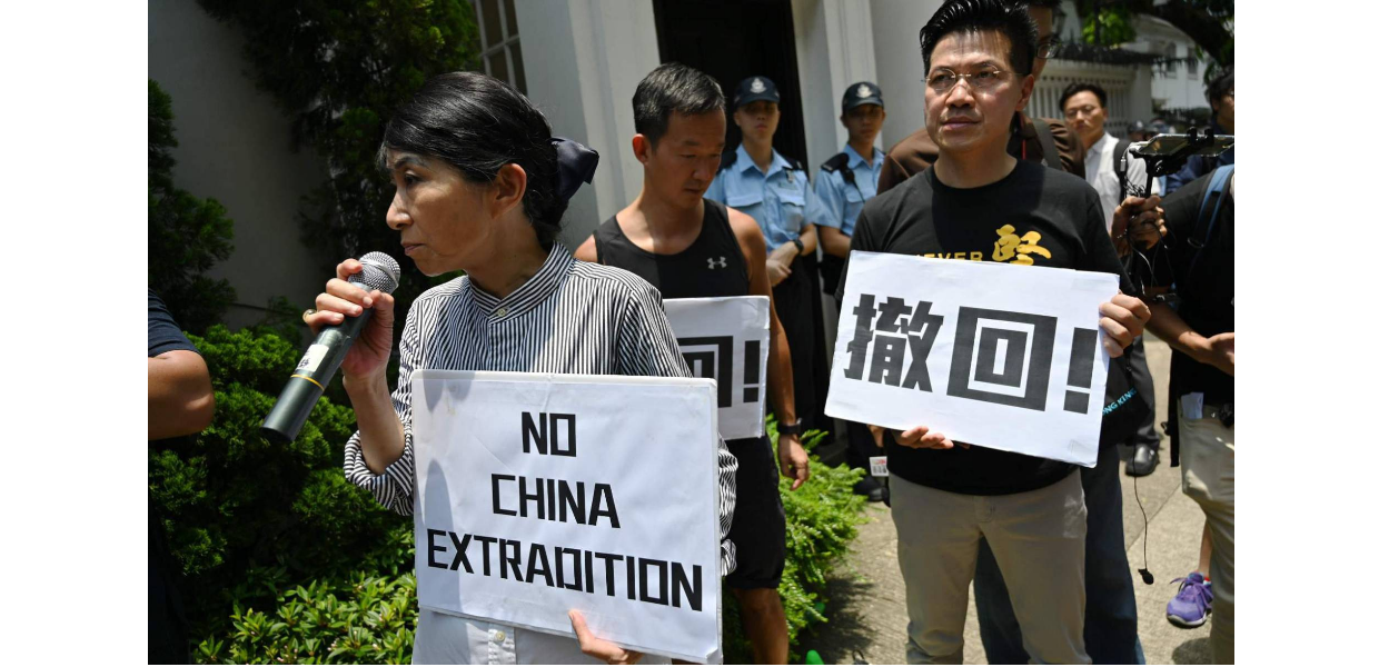 No momento, você está visualizando Brasil e Hong Kong: a maré não está para peixe (de esquerda)