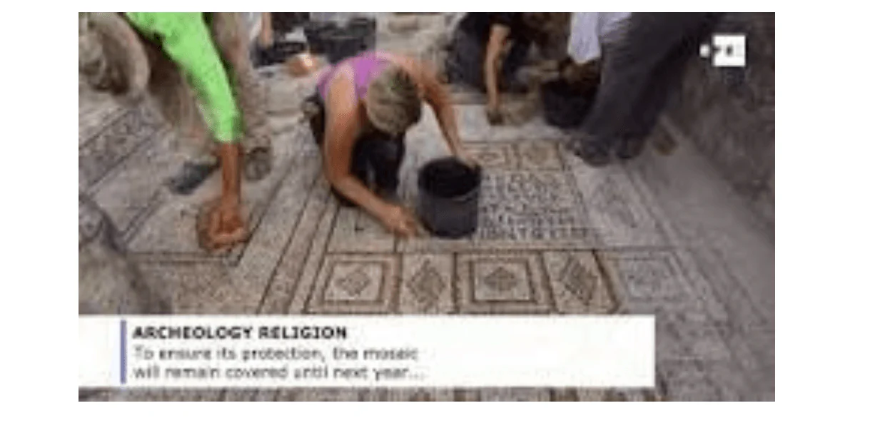 No momento, você está visualizando Arqueólogos descobrem mosaico representando o milagre dos pães e peixes