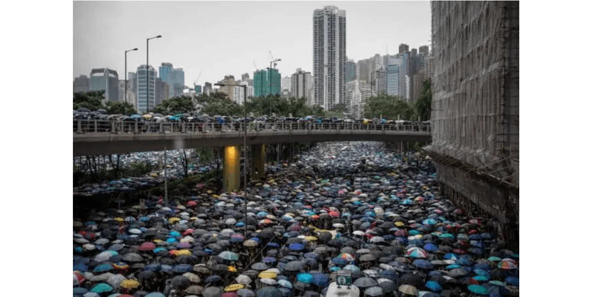 No momento, você está visualizando Hong Kong: o “calcanhar de Aquiles” de Pequim. O acordo Vaticano-China