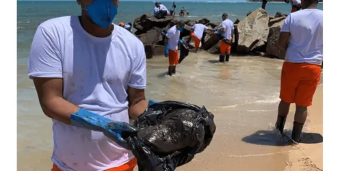 As manchas de óleo, a “conversão ecológica” (da CNBB) e as lições dos voluntários e presidiários