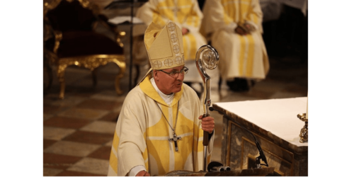 Bispo de Regensburg ataca Pachamama, sacerdócio feminimo