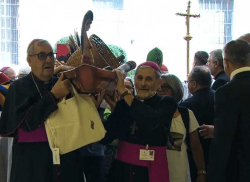 No momento, você está visualizando Arcebispo de Lima: do culto à Pachamama ao descaso com o Tabernáculo