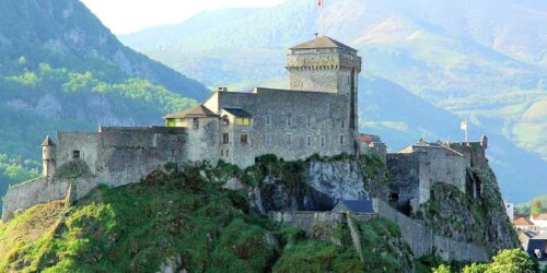 Castelo de Lourdes: marco vitorioso contra o Islã