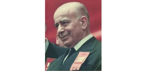 Elite, palavra distorcida pela esquerda; imolar-se e dedicar-se ao bem comum.