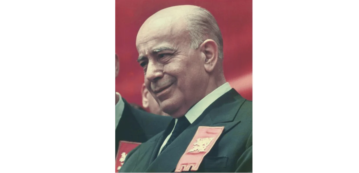 No momento, você está visualizando Elite, palavra distorcida pela esquerda; imolar-se e dedicar-se ao bem comum.