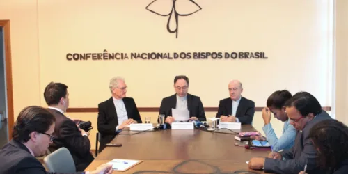 De novo a opção preferencial pela exclusão