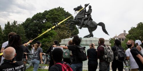 A escalada da rebelião contra a Cristandade