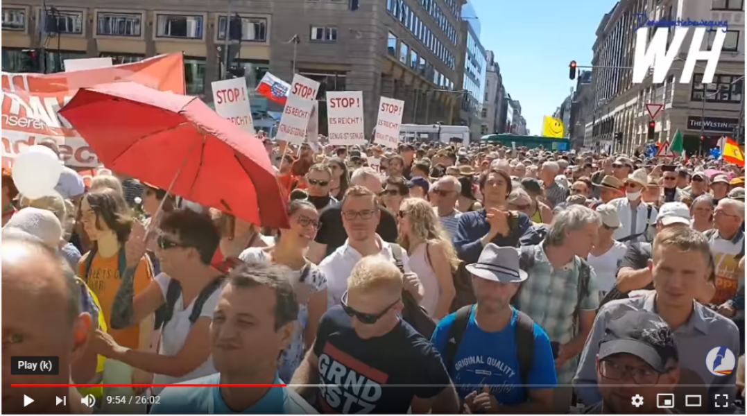 No momento, você está visualizando Em Berlim centenas de milhares nas ruas. Comissão Independente sobre o coronavírus