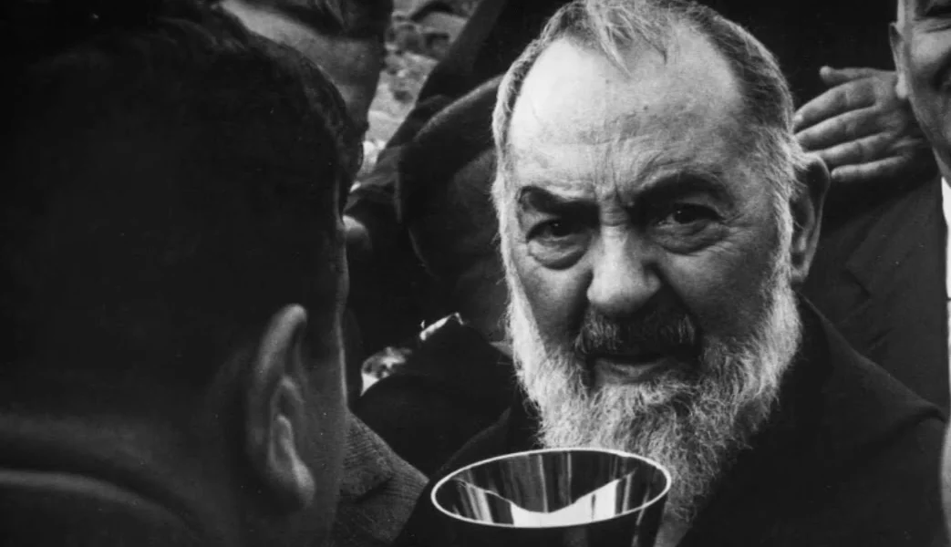 No momento, você está visualizando Santo Padre Pio condenou o comunismo e defendeu a propriedade e a Moral