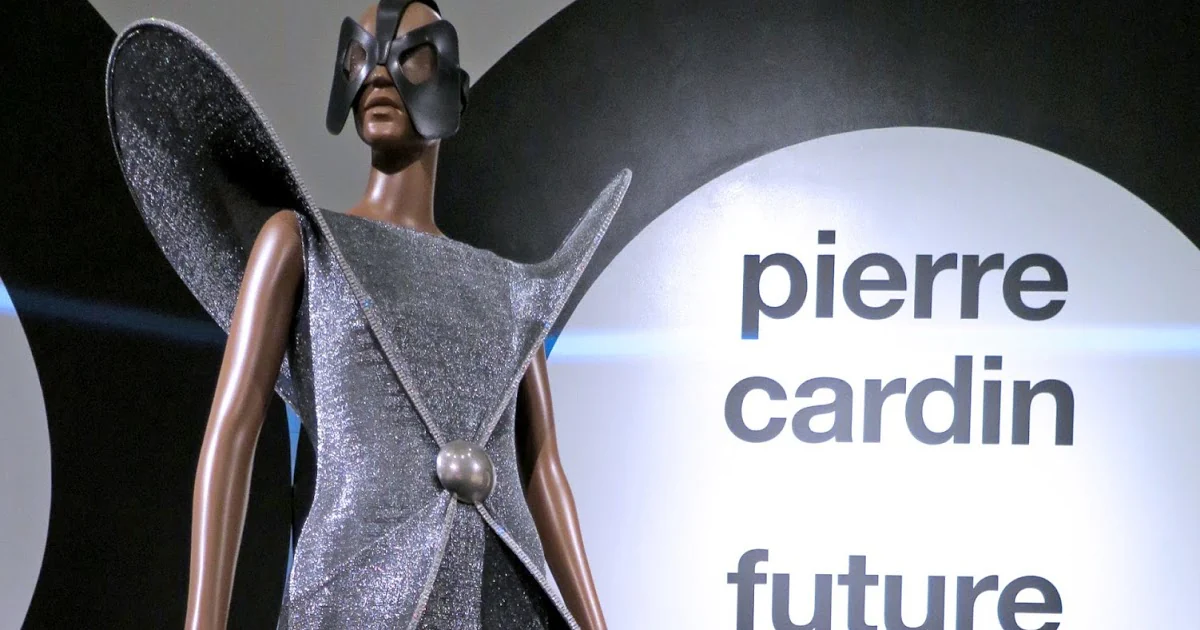 No momento, você está visualizando Pierre Cardin: a morte de um homem que destruiu a moda
