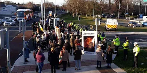Católicos irlandeses (ISFCC) derrotam a blasfema RTÉ
