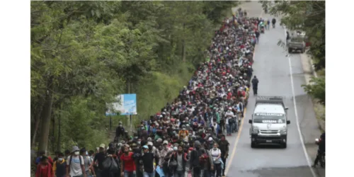 9 mil migrantes hondurenhos para os EUA, fenômeno espontâneo ou fabricado?