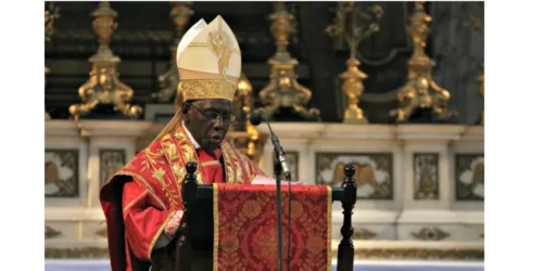 Restrições de missas na basílica de São Pedro. Apelo do Cardeal Sarah