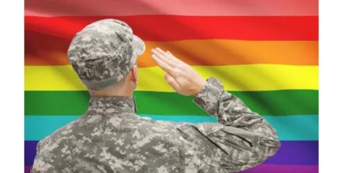 Departamento de Defesa contraria Biden: não, à bandeira lgbt!