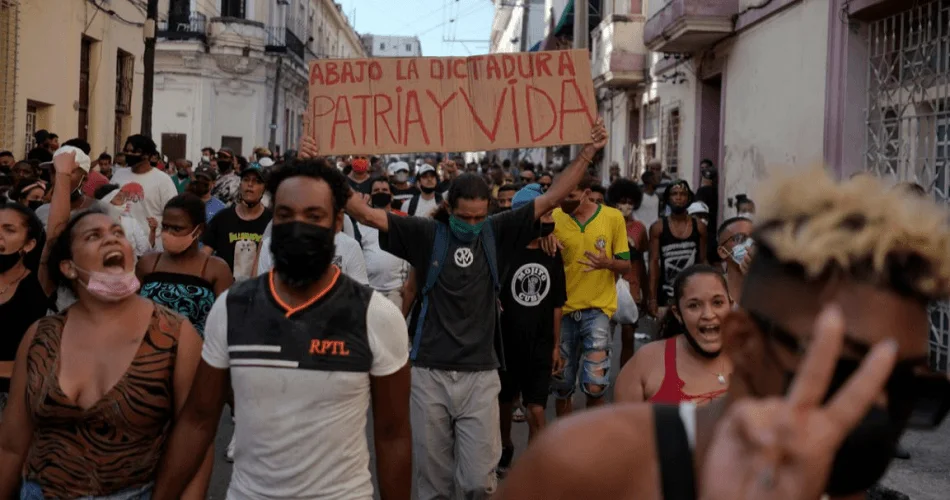 No momento, você está visualizando Sobe a 424 o número de detidos em Cuba