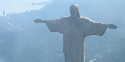 “O Brasil é esquecido”
