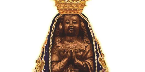 Nossa Senhora Aparecida no ano do 90º aniversário de sua proclamação como Padroeira do Brasil