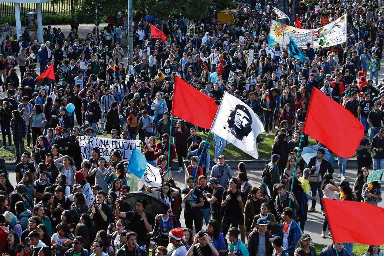 No momento, você está visualizando Ascensão da IV Revolução ao poder no Chile?