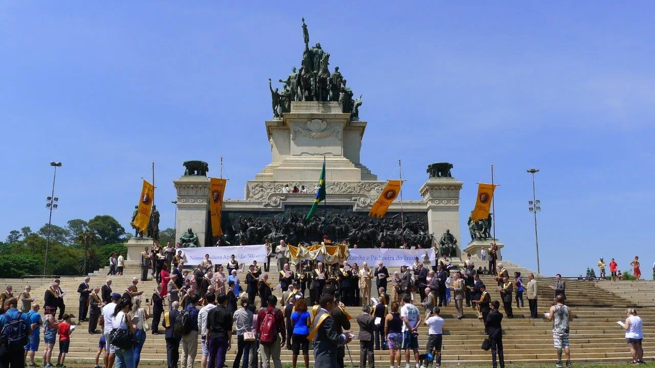 No momento, você está visualizando INDEPENDÊNCIA — BRASIL SOBERANO SEM ROMPER COM AS TRADIÇÕES LUSAS
