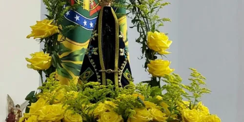 ELEIÇÕES — com os olhos postos em Na. Sra. Aparecida