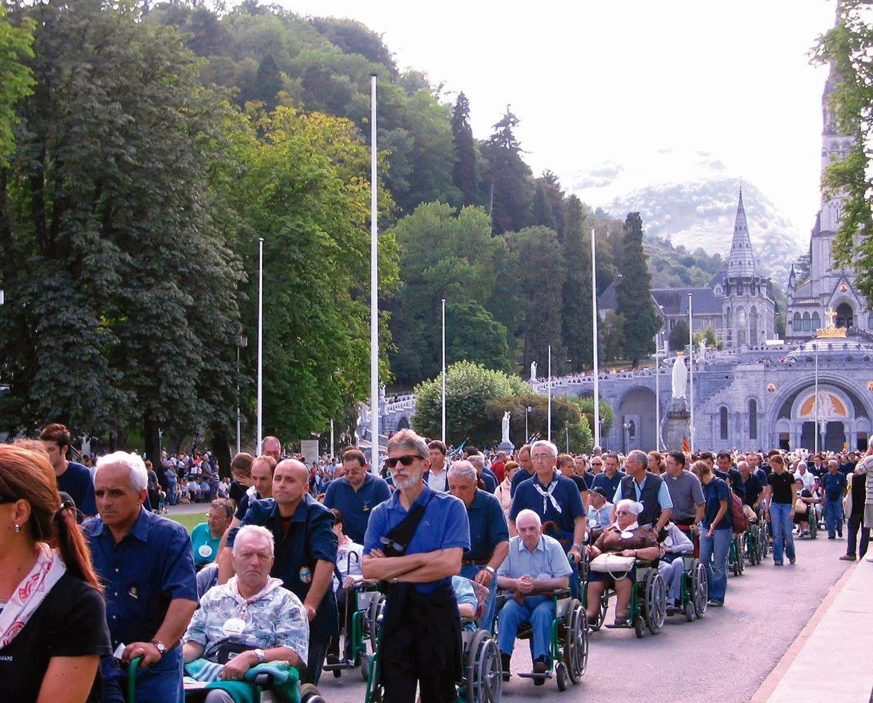 No momento, você está visualizando <a href="http://blogdafamiliacatolica.blogspot.com/2023/02/lourdes-milagre-fisico-para-fazer-bem.html">LOURDES — Milagre físico para fazer bem espiritual à alma</a>