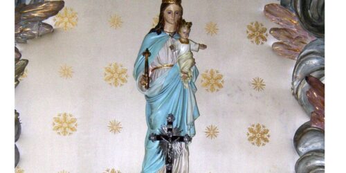 Louvor e reparação à Nossa Senhora no mês de maio