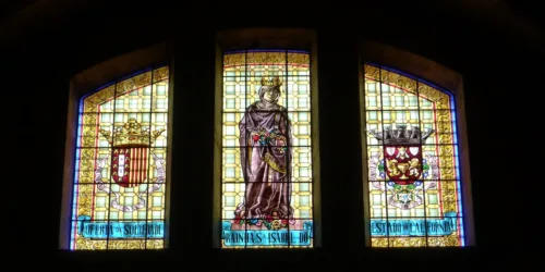 Santa Isabel de Portugal Modelo de rainha, esposa e mãe