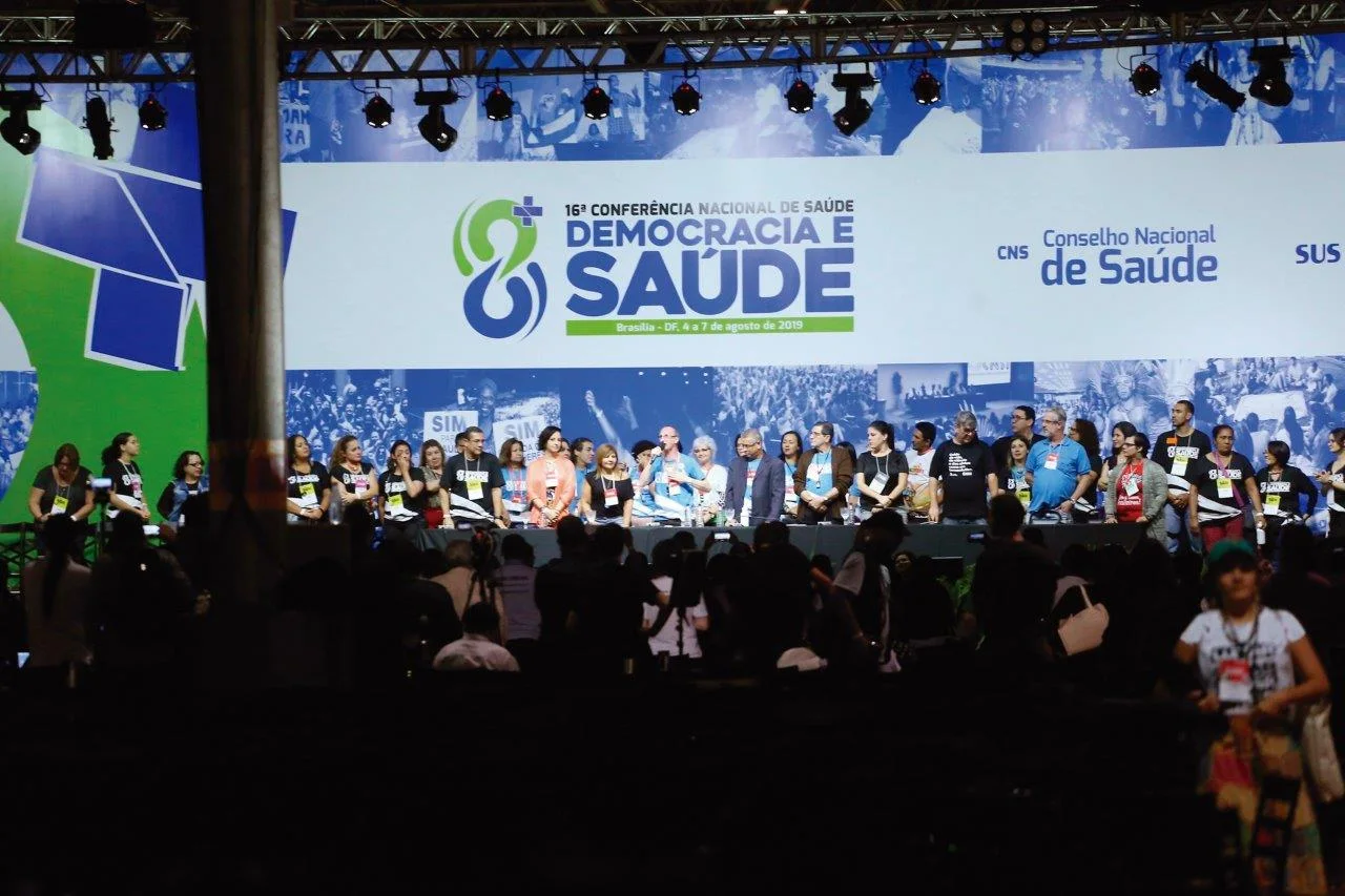 No momento, você está visualizando CHILIQUES DA ESQUERDA E DITADURA